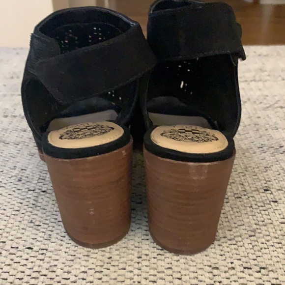 Vince Camuto Sandal - Picture 2 of 4